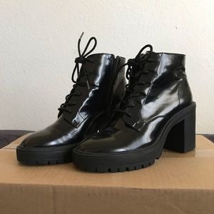 LIKE NEW 🖤BOOTIES FROM FOREVER 21🖤